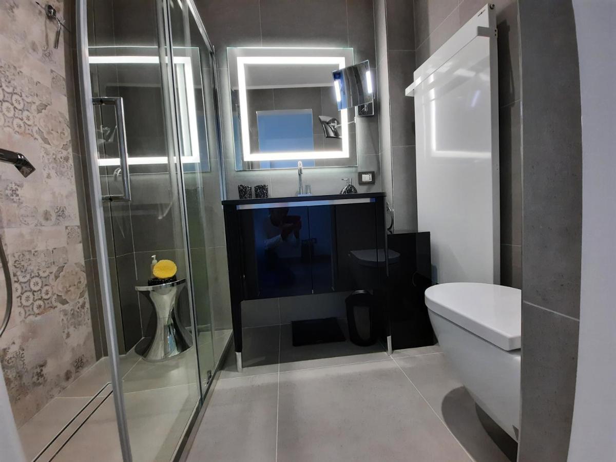 Palms Luxury Suites ซานเรโม ภายนอก รูปภาพ
