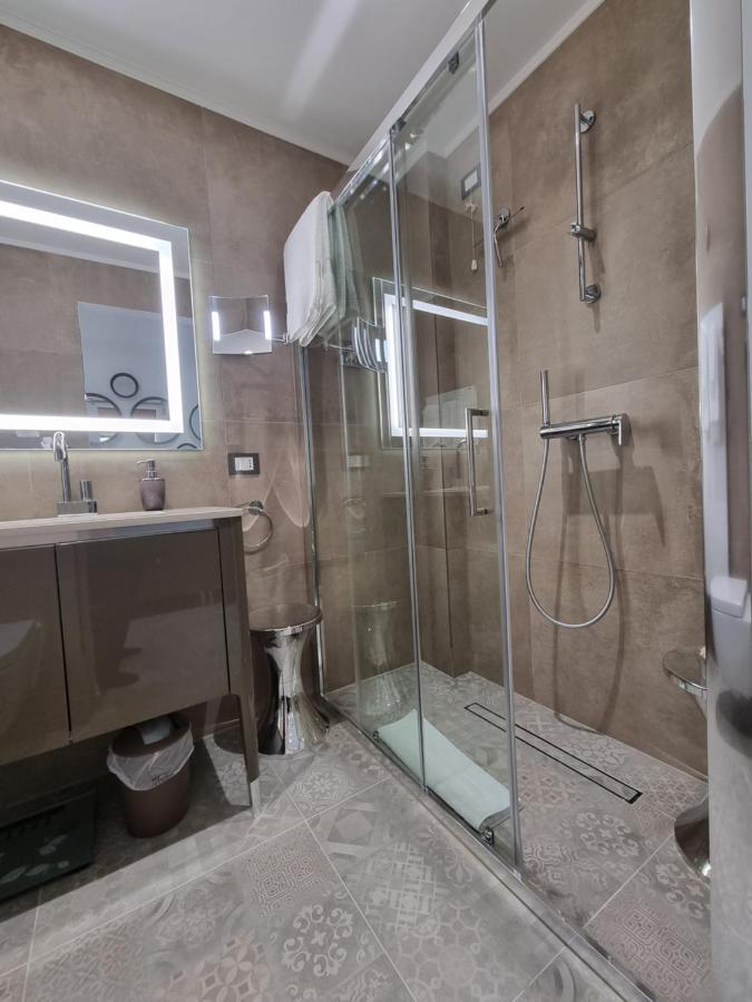 Palms Luxury Suites ซานเรโม ภายนอก รูปภาพ